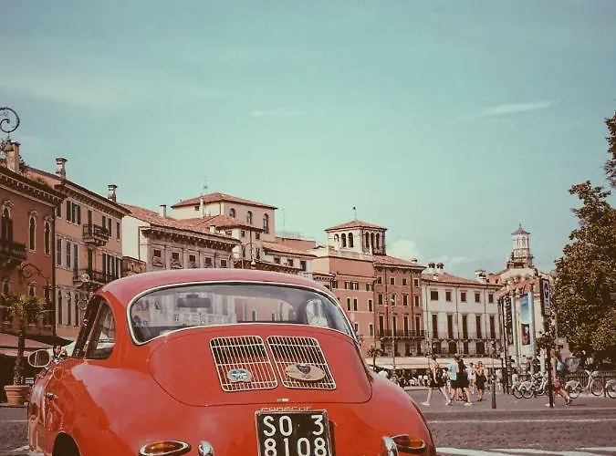 Domus - Accogliente Residenza Rocchetto A 25mt Da Piazza Erbe