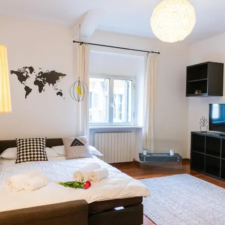 Domus - Accogliente Residenza Rocchetto A 25mt Da Piazza Erbe Verona