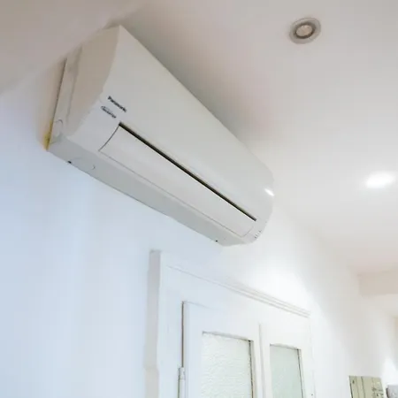 Apartment Domus - Accogliente Residenza Rocchetto A 25mt Da Piazza Erbe Verona